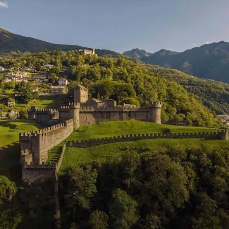 Apartment Rustico Loft A 5 Stelle Con Netflix Bellinzona